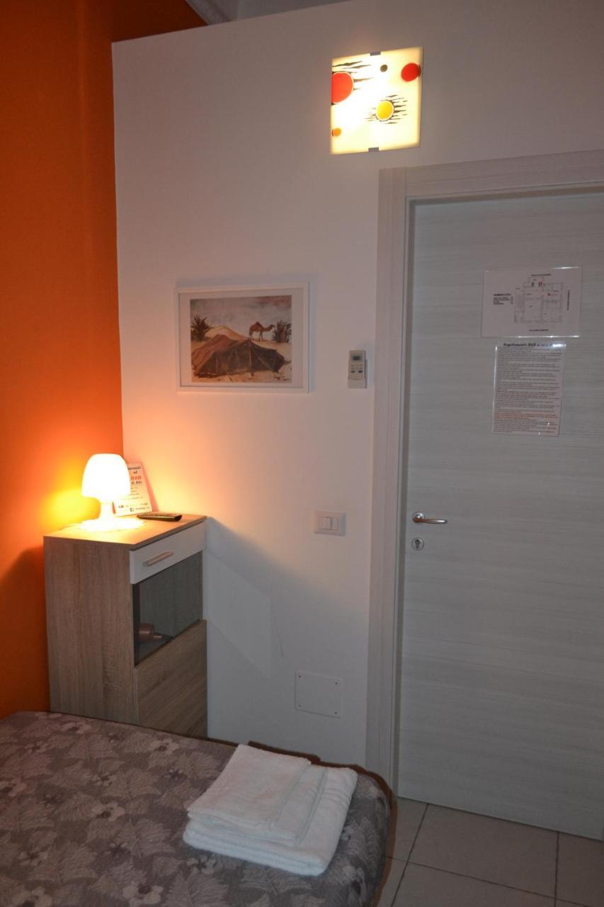 B&B A Casa Di Aleパレルモ エクステリア 写真
